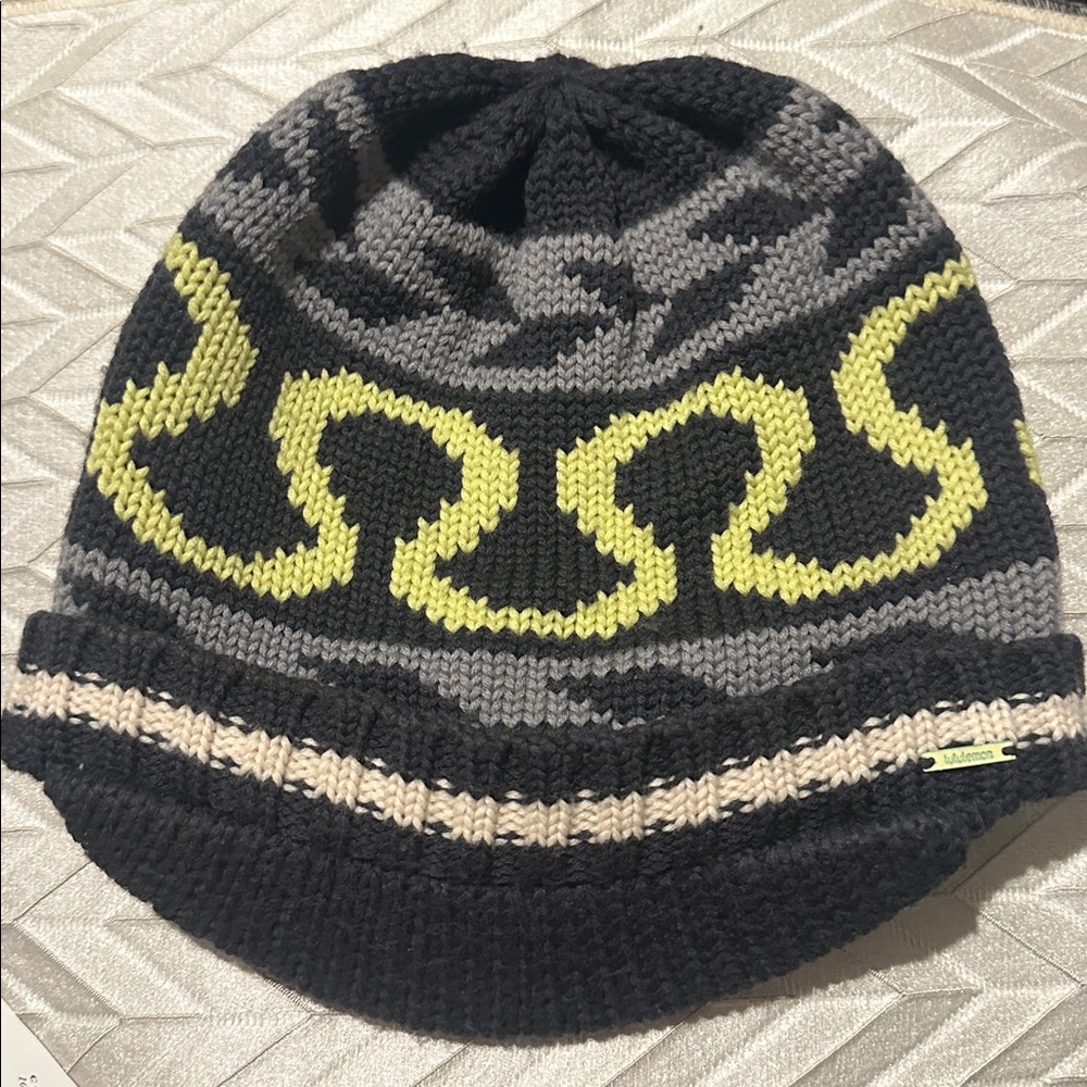 Lululemon Gray Knit Beanie with lime green  Accents